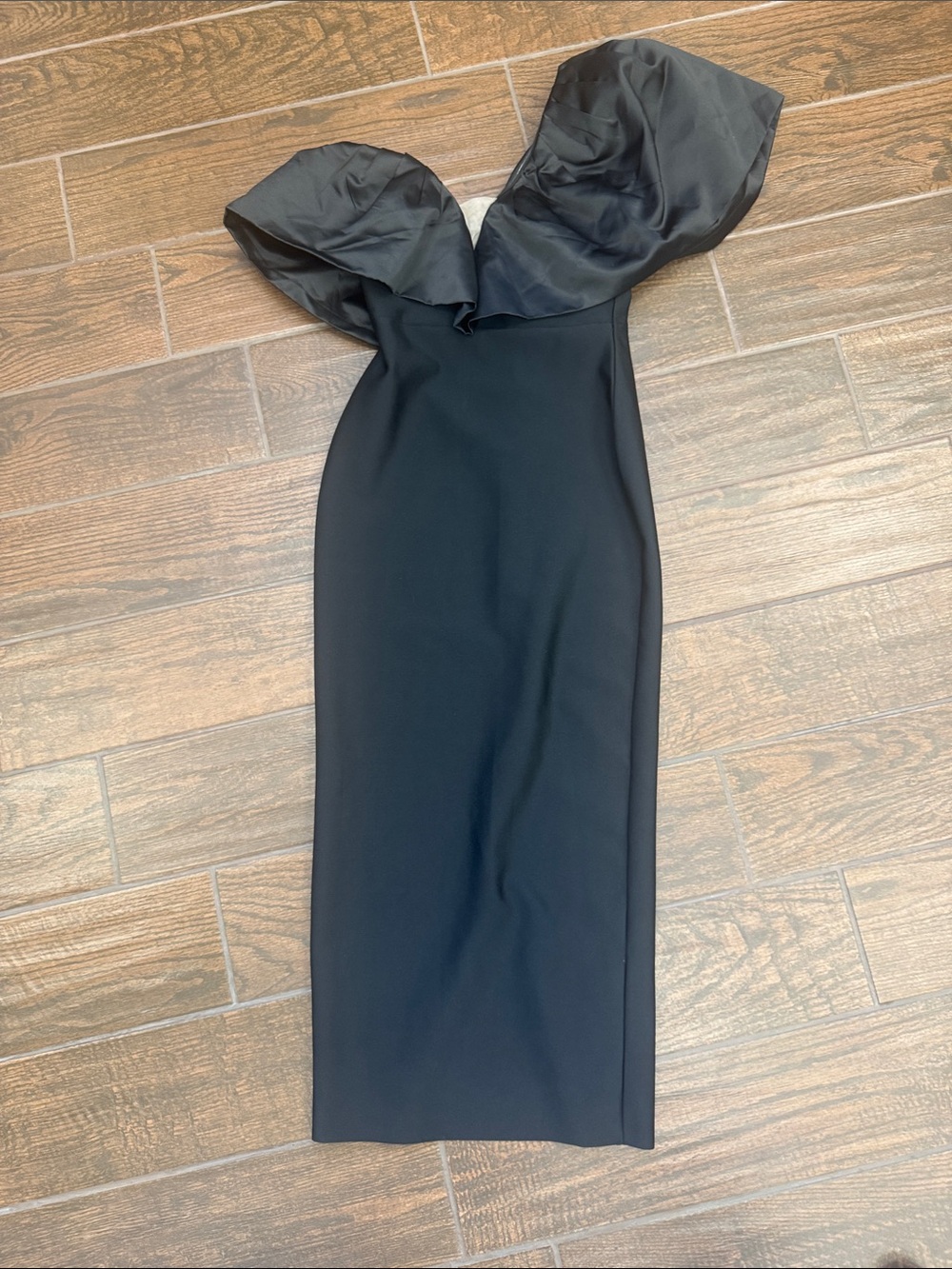 SHEIN Black Strapless Puff-Sleeve Midi Dress